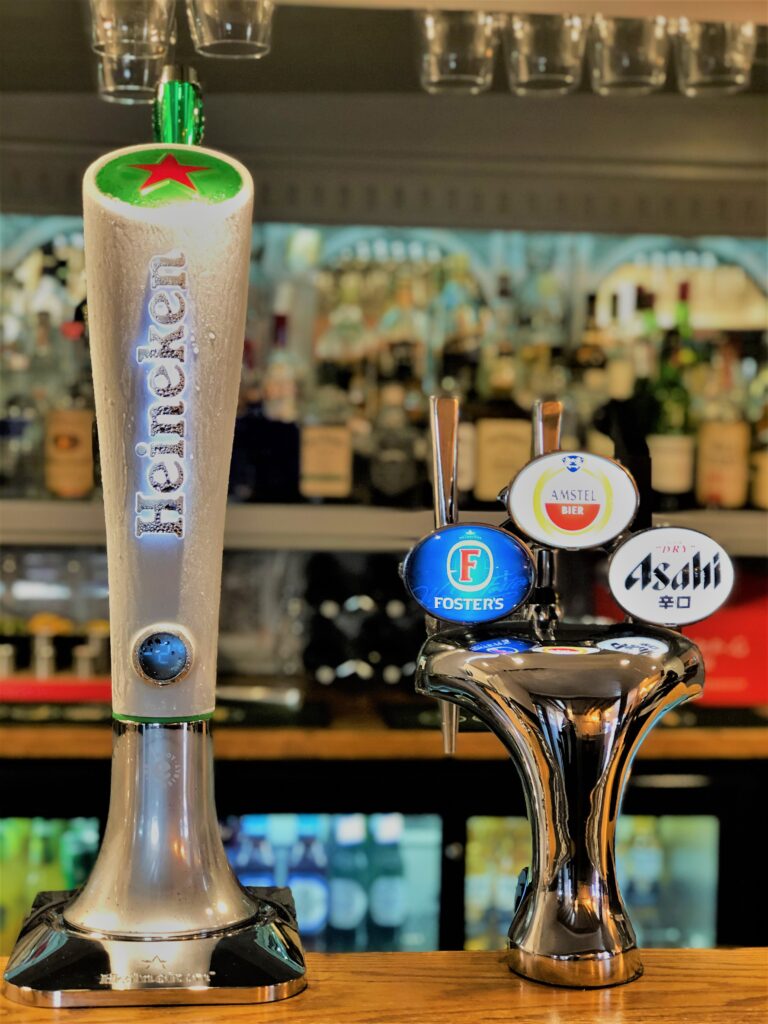 Barge Inn battlesbridge Essex heinekin fosters amstel asahi beer fonts and bar